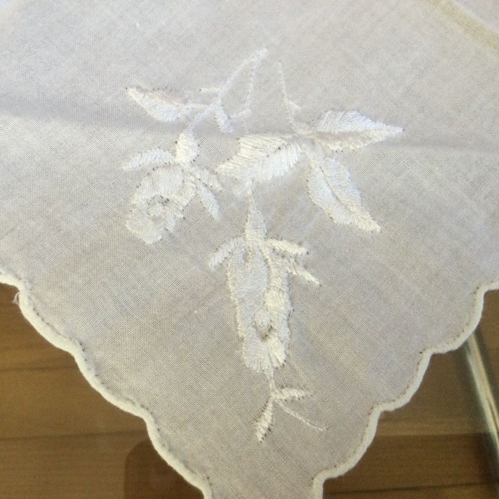 Vintage Linen Handkerchief with Embroidered Flowers. 10” square